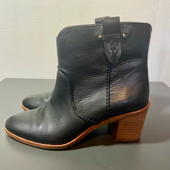 G.H. BASS & CO Sophia Leather Ankle Booties - Picture 5 of 11